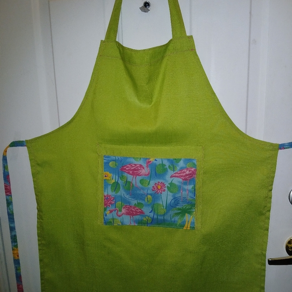 Linen Lime Green Apron - Picture 2 of 2